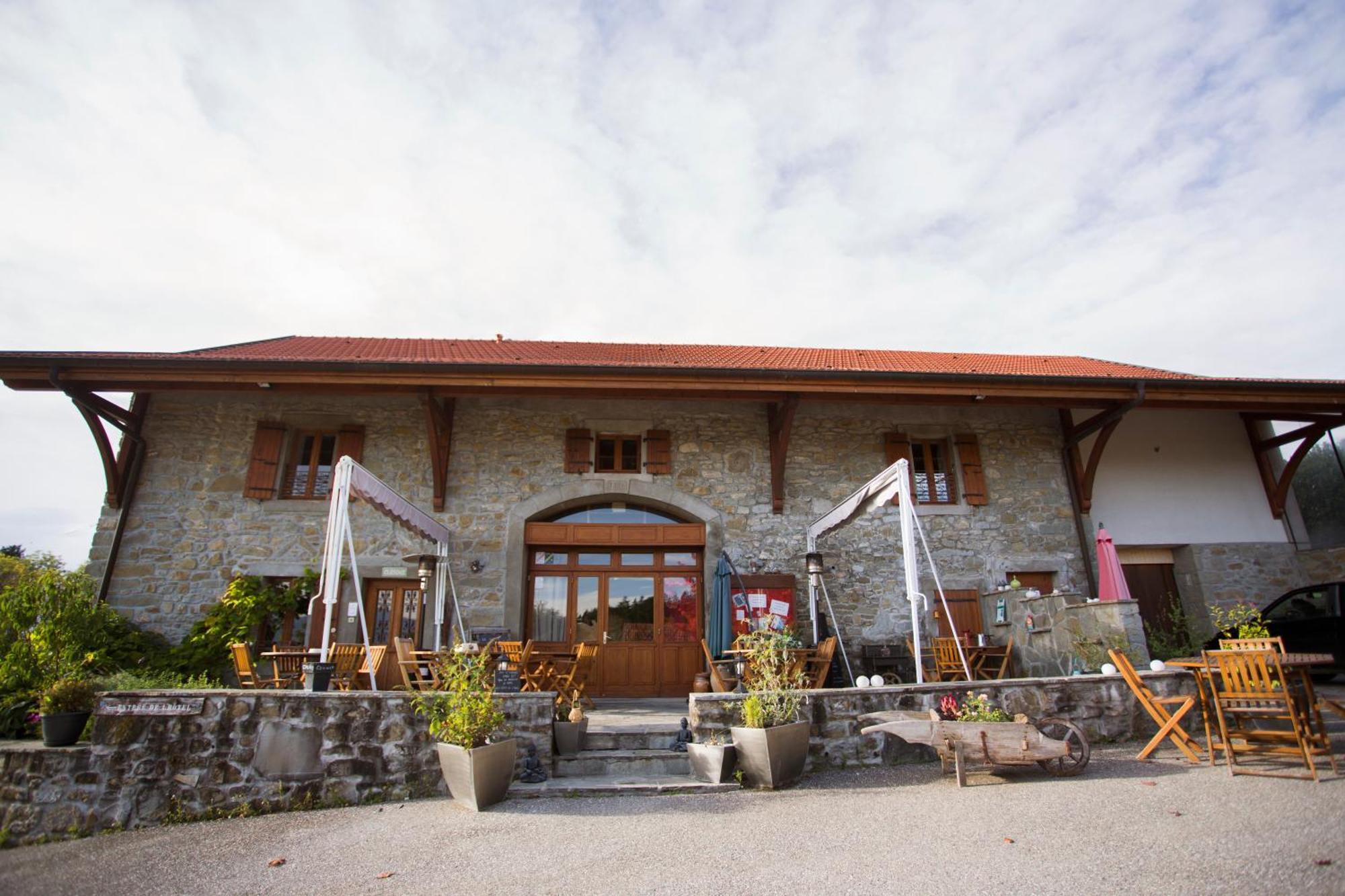Le Bonheur Dans Le Pre Lucinges Exterior foto