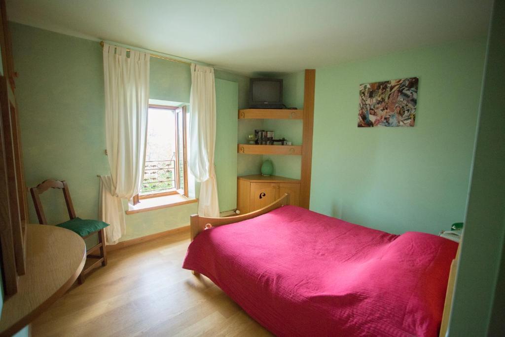 Le Bonheur Dans Le Pre Lucinges Quarto foto